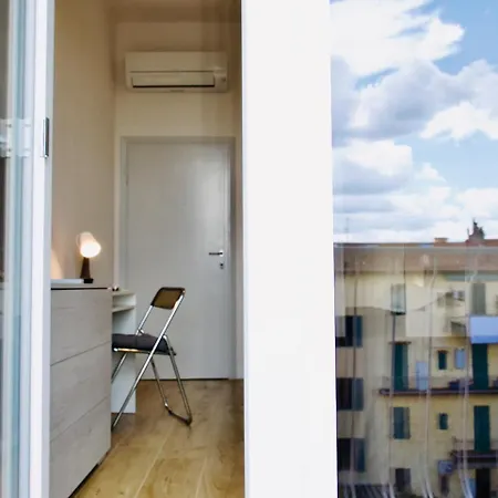 Lia's Modern Flat 2 Bedroom W Balcony Firenze